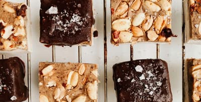 homemade-protein-bar-recipes-flatlay.jpg